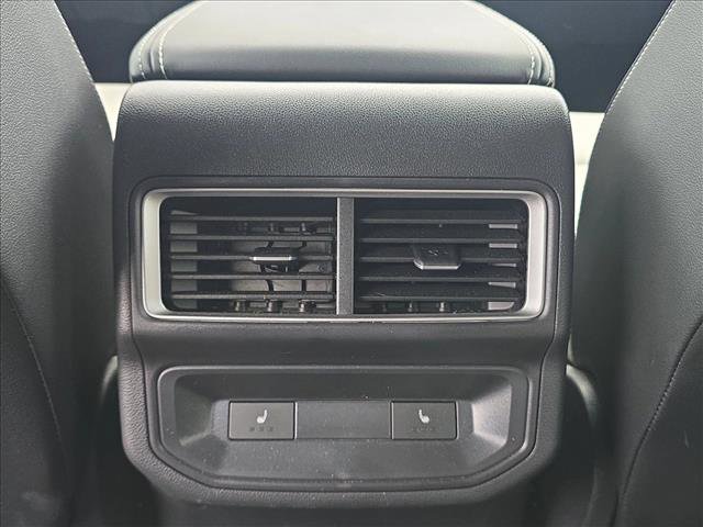 Used 2024 Volkswagen Atlas Cross Sport SEL Premium R-Line image 16