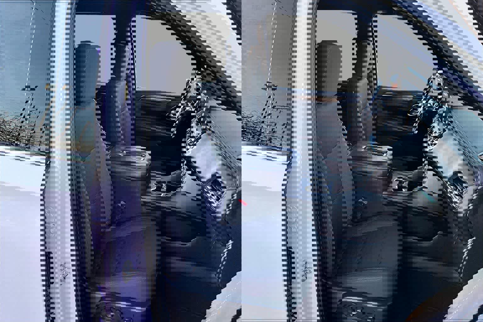 Used 2023 GMC Yukon SLE image 14