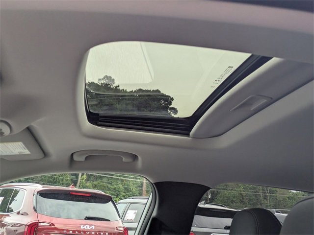 New 2026 Chevrolet Trax LT w/ Sunroof Package image 11