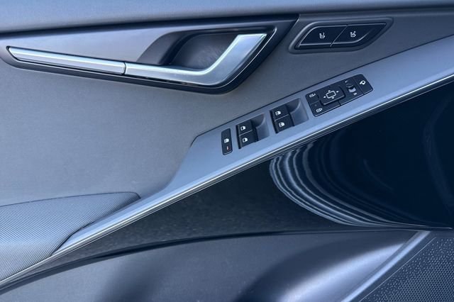 Certified 2024 Kia Niro Wave image 13