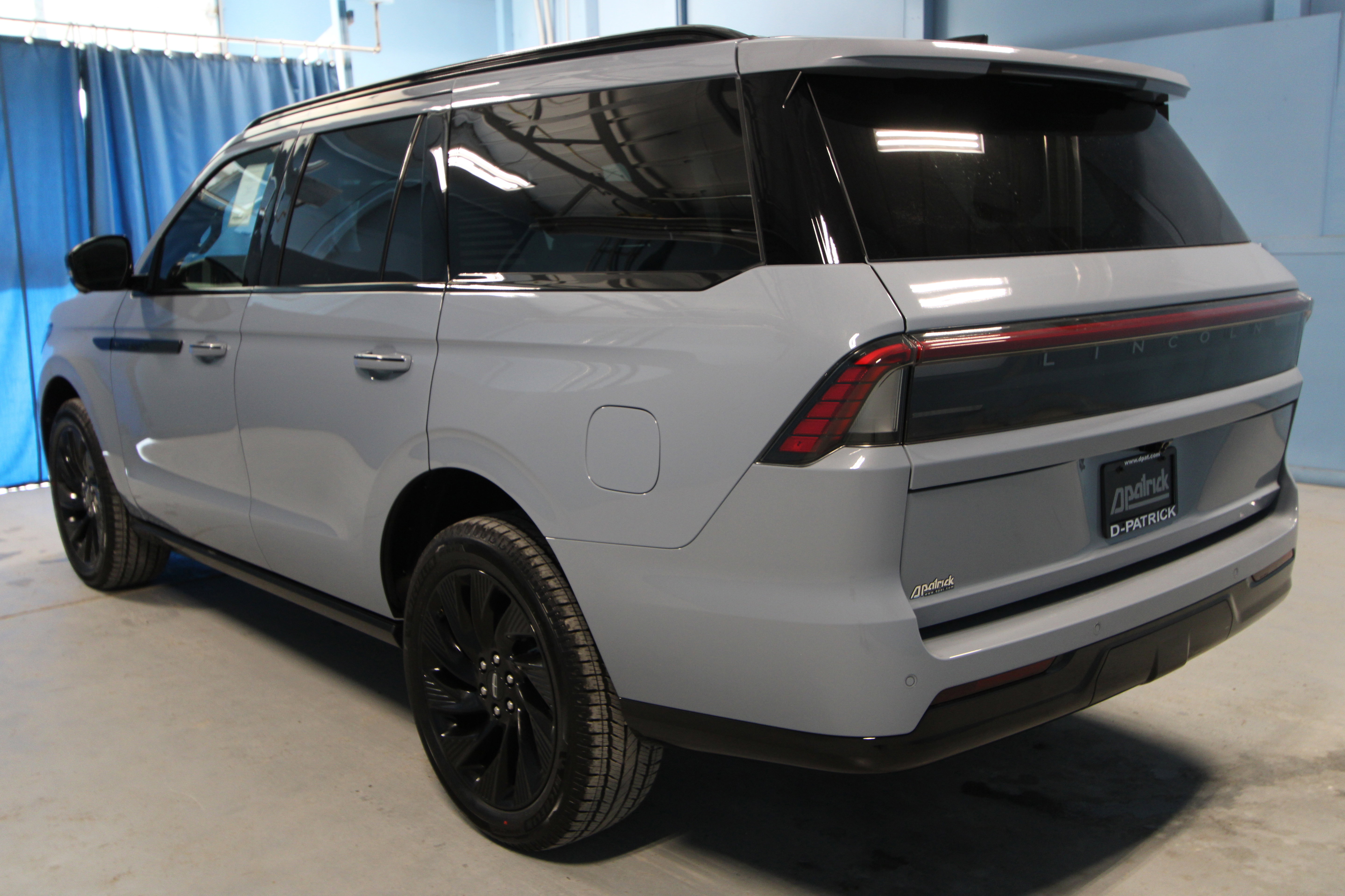 New 2026 Lincoln Navigator Reserve image 28