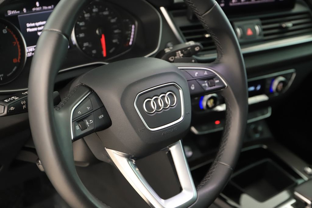 Certified 2023 Audi Q5 2.0T Premium w/ Convenience Package image 16