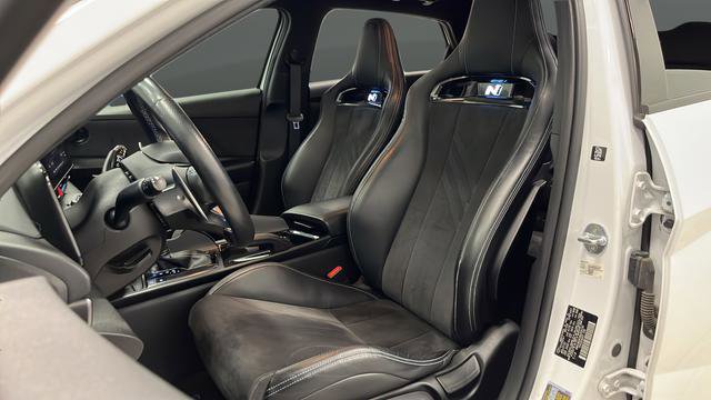Used 2022 Hyundai Elantra N w/ Preferred Accessory Package FWD image 9