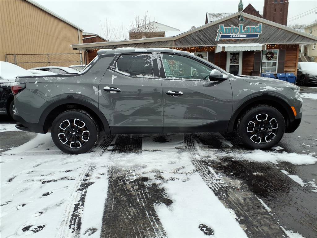 Used 2024 Hyundai Santa Cruz SE image 4
