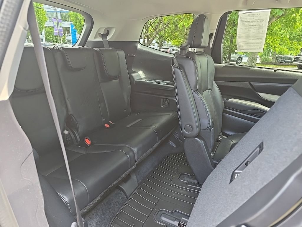 Used 2021 Subaru Ascent Limited AWD/4WD image 15