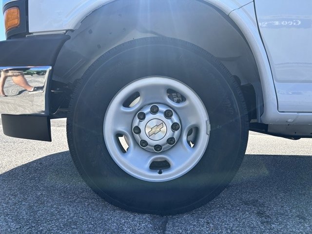 New 2025 Chevrolet Express 2500 Extended w/ Driver Convenience Package image 9