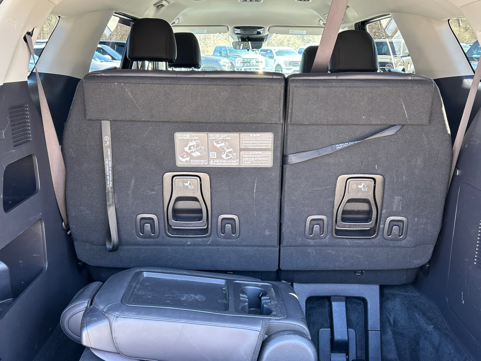 Used 2024 Kia Carnival LX FWD image 26