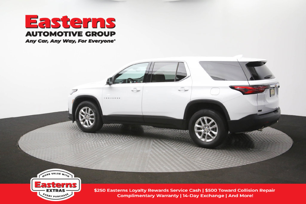 Used 2023 Chevrolet Traverse LS FWD image 61