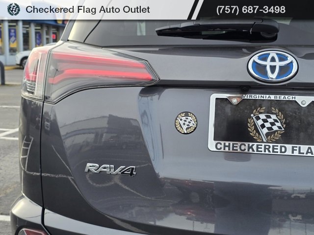 Used 2017 Toyota RAV4 Limited image 17