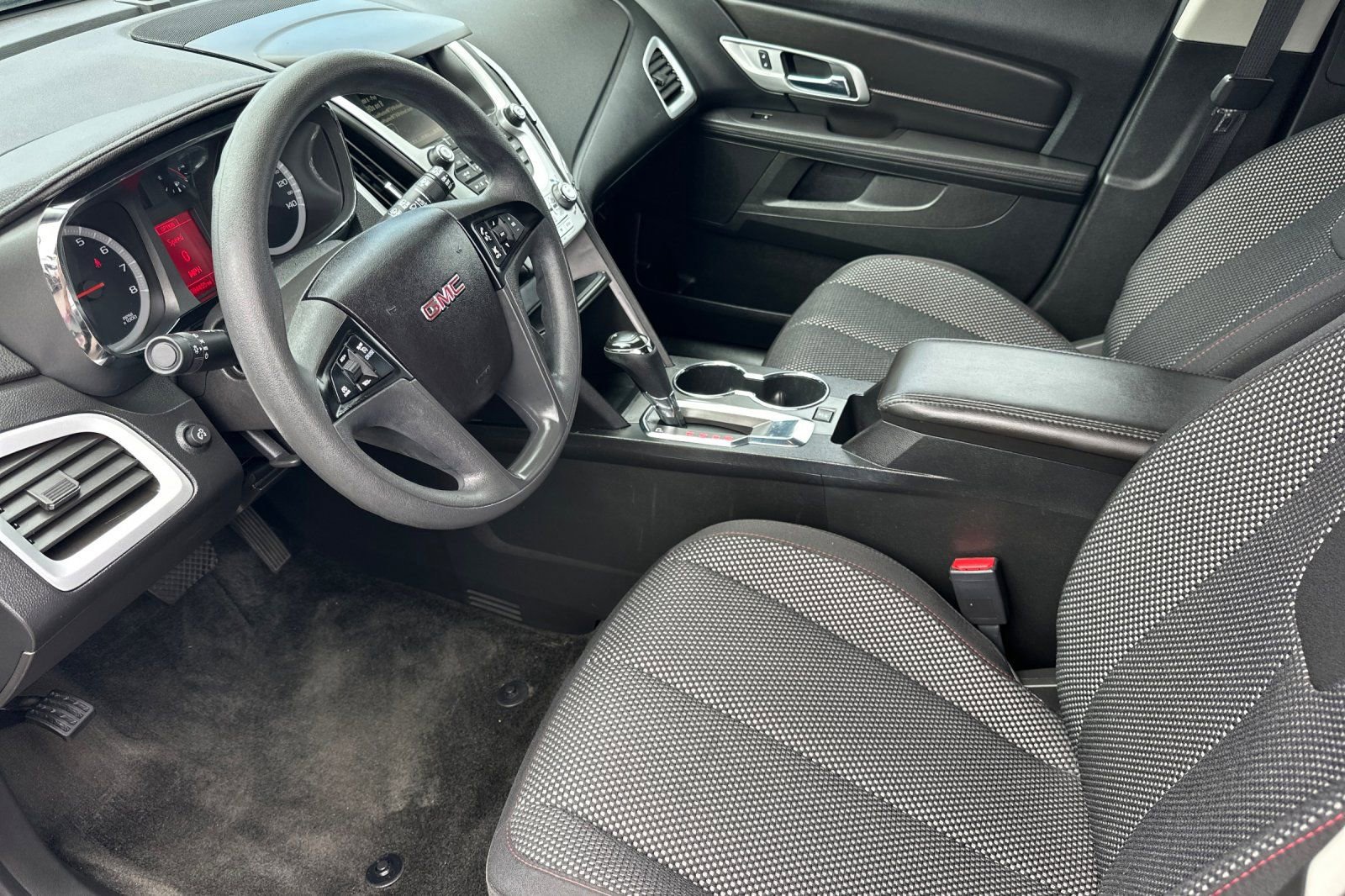 Used 2017 GMC Terrain SLE AWD/4WD image 10