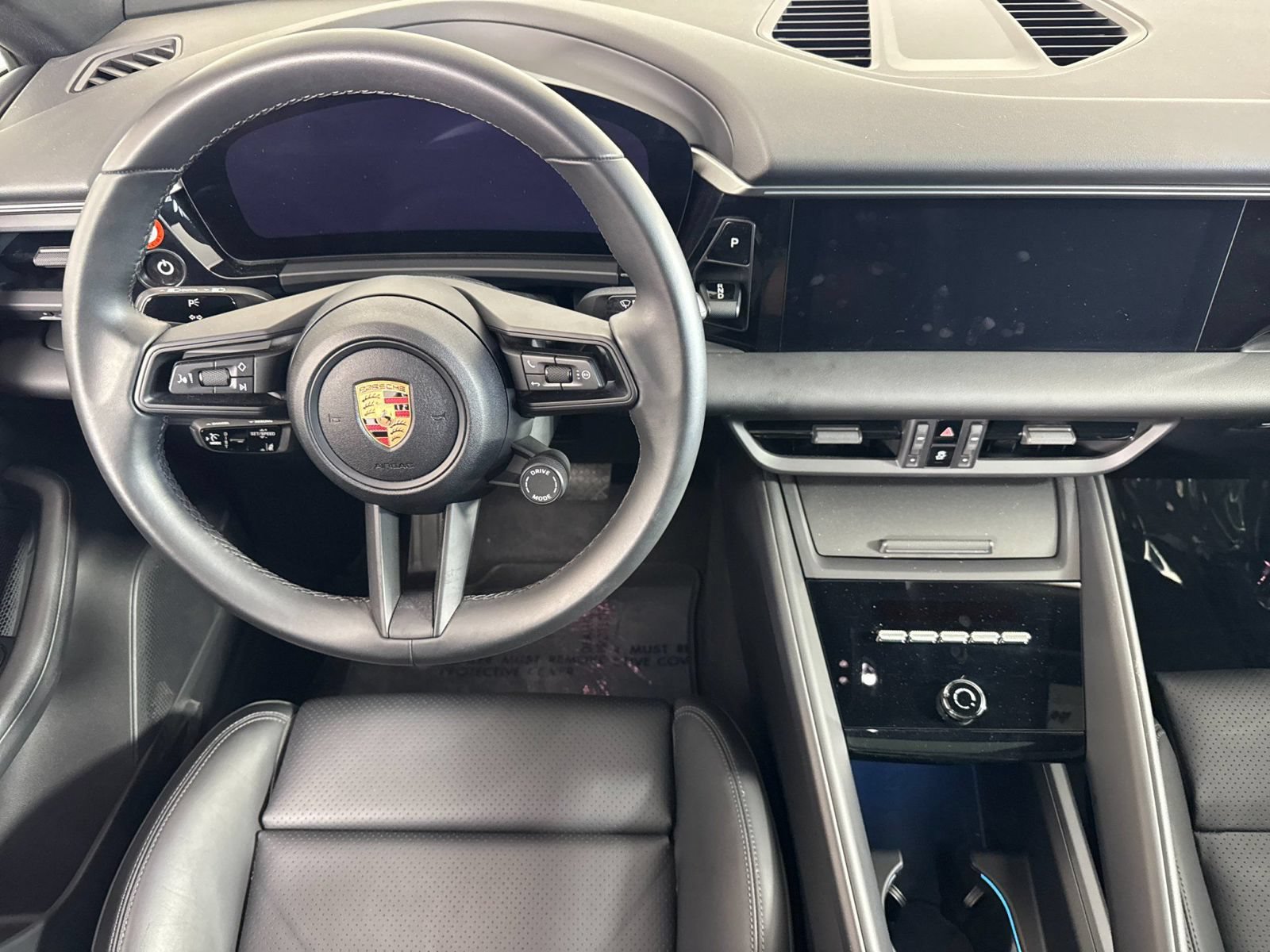 Certified 2025 Porsche Macan 4 Electric AWD/4WD image 14