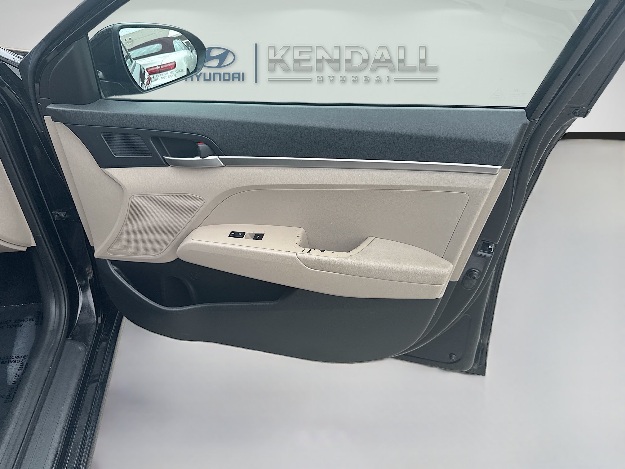 Used 2020 Hyundai Elantra SE FWD image 30