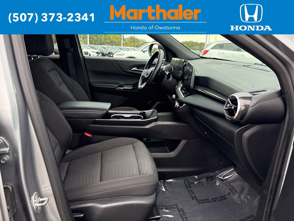 Used 2025 Chevrolet Equinox LT AWD/4WD image 19