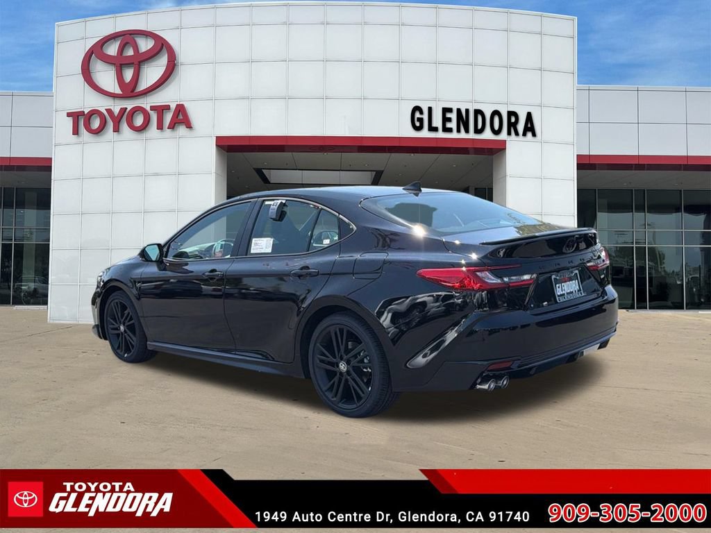 New 2026 Toyota Camry Hybrid FWD image 7