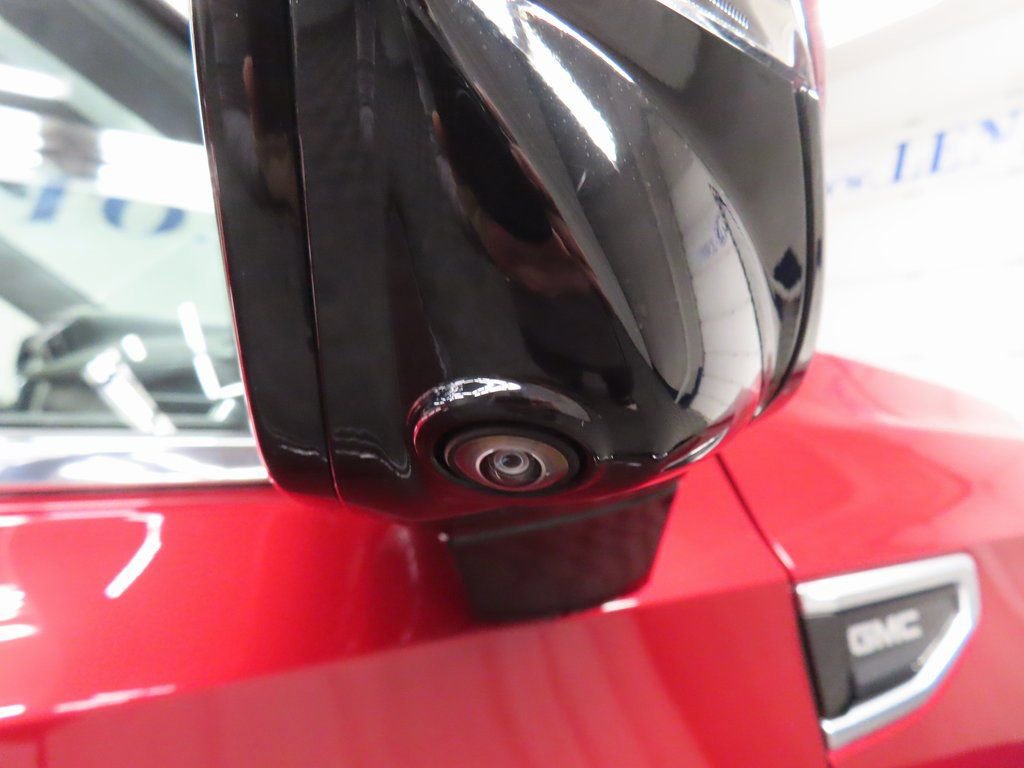 Used 2024 GMC Yukon XL Denali image 52