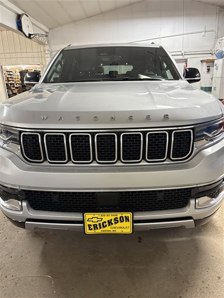 Used 2024 Jeep Wagoneer L Series II w/ Flexible Seating Group AWD/4WD image 19