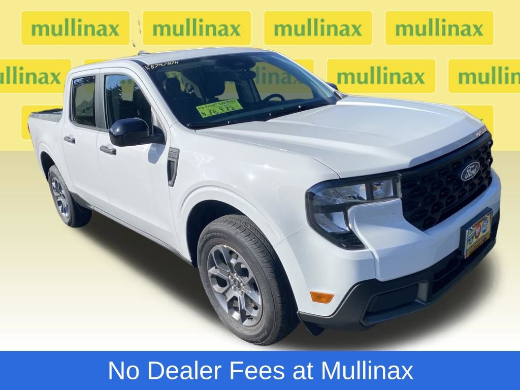 New 2025 Ford Maverick XLT w/ Equipment Group 301A