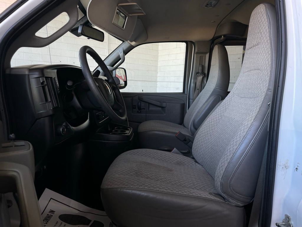 Used 2024 Chevrolet Express 3500 LT w/ LT Preferred Equipment Group image 10