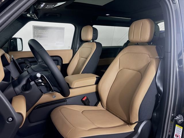 New 2026 Land Rover Defender 90 V8 image 21