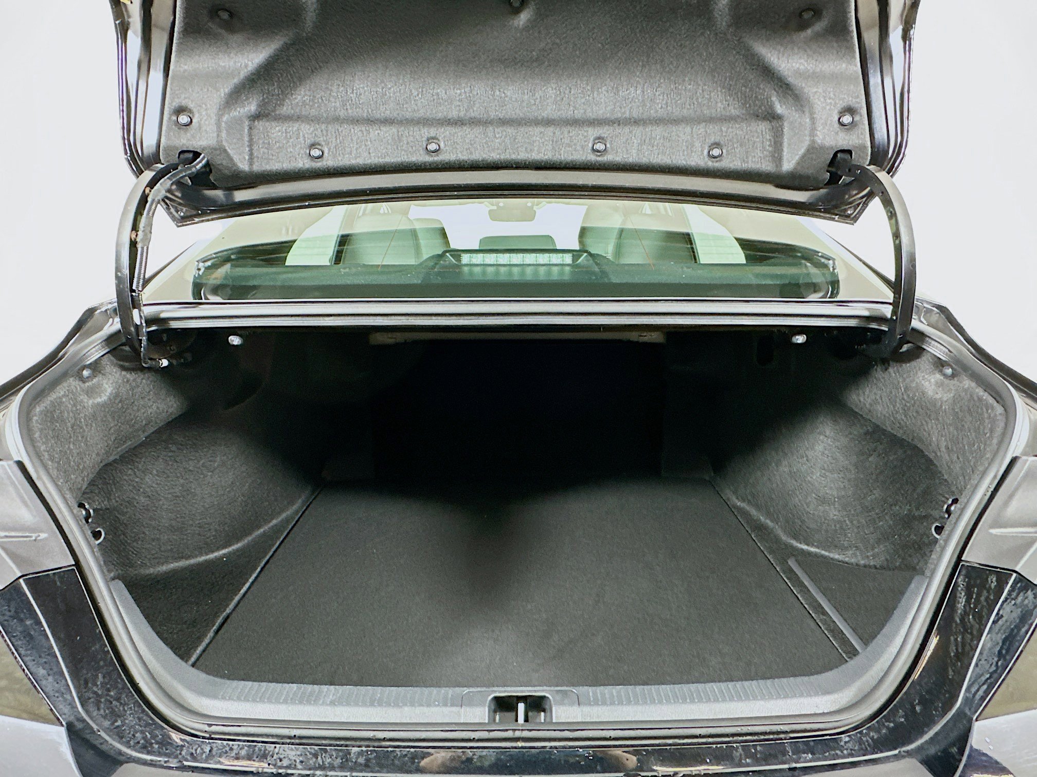 Used 2025 Toyota Camry SE image 27