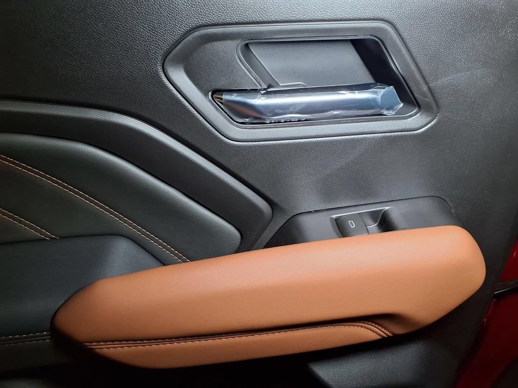 New 2026 GMC Canyon AT4 w/ Technology Plus Package AWD/4WD image 11