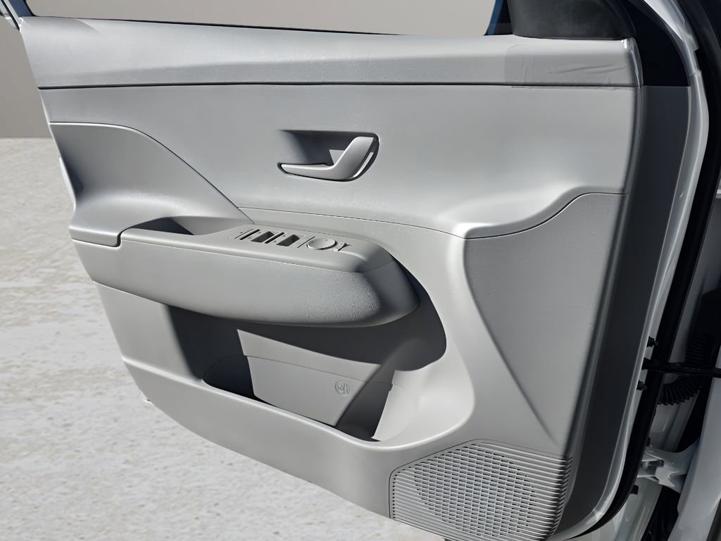 New 2026 Hyundai Kona SE image 16