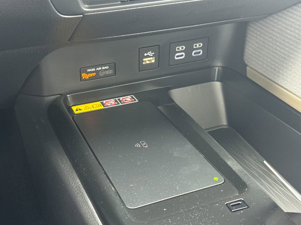 New 2026 Toyota Camry SE image 28
