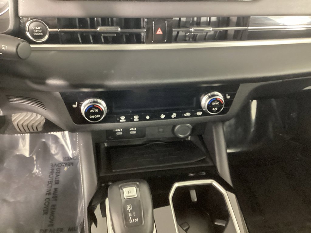 Used 2025 Mitsubishi Outlander SE AWD/4WD image 19