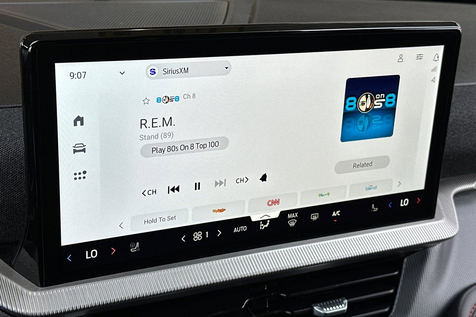 Used 2025 Ford Explorer ST-Line image 17