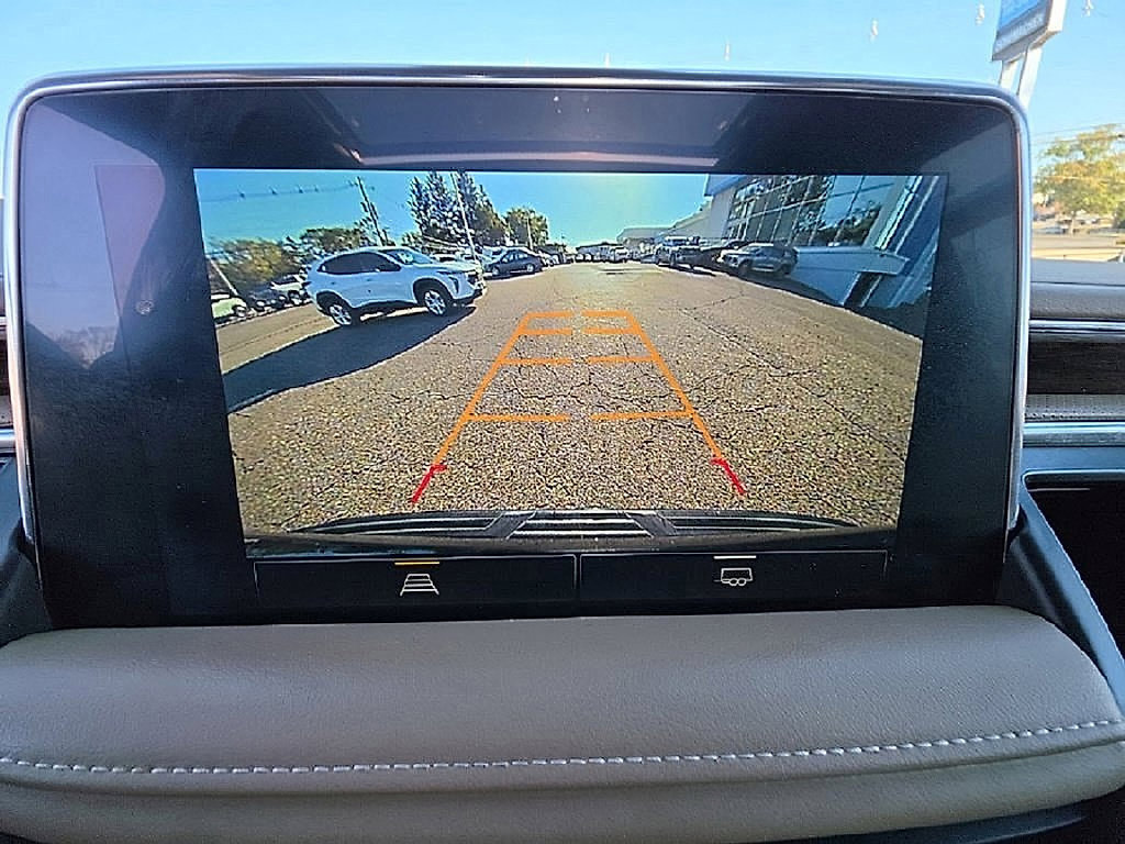 Used 2023 Chevrolet Tahoe Premier AWD/4WD image 21