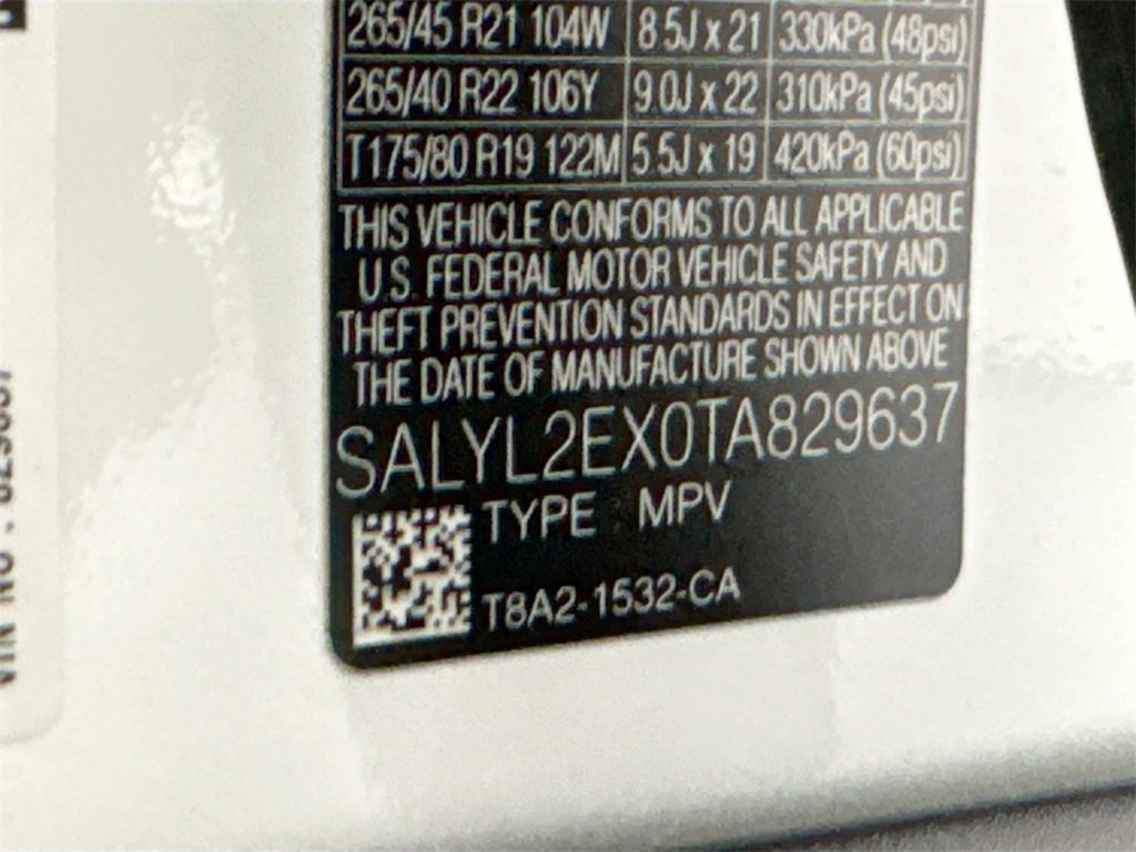 New 2026 Land Rover Range Rover Velar Dynamic SE image 32