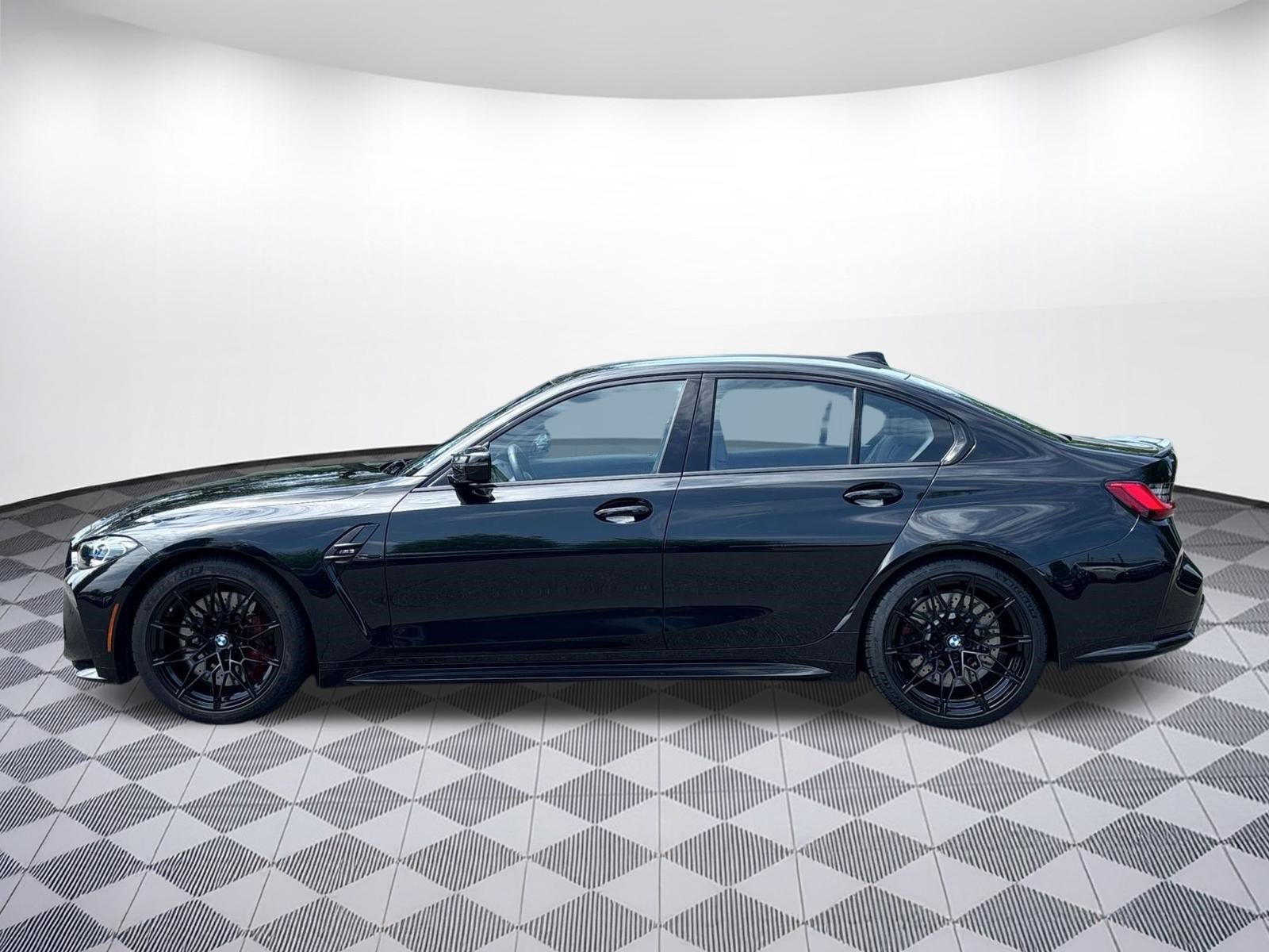 Used 2021 BMW M3 w/ Executive Package RWD image 2