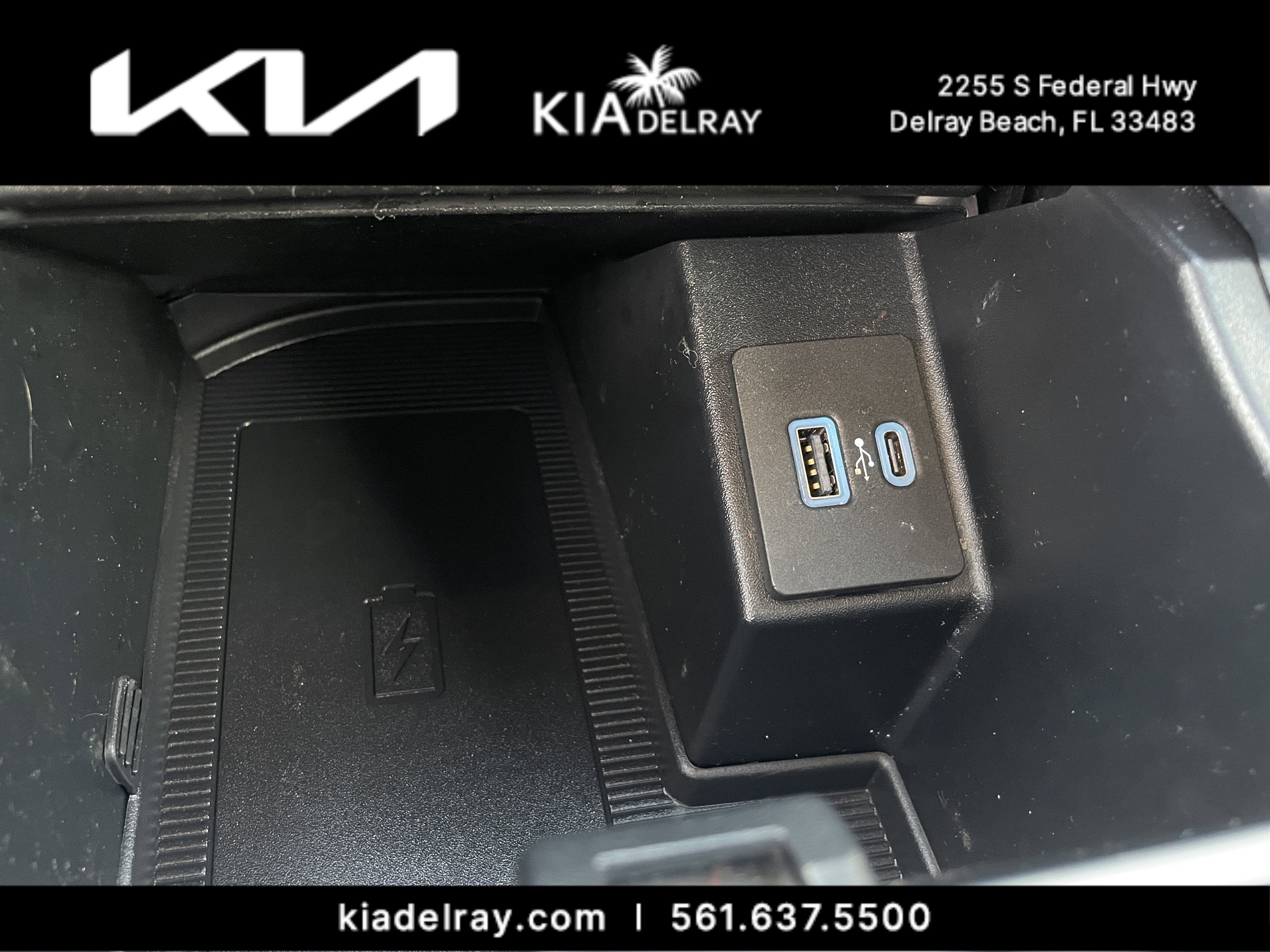 Used 2020 Ford Edge Titanium image 27