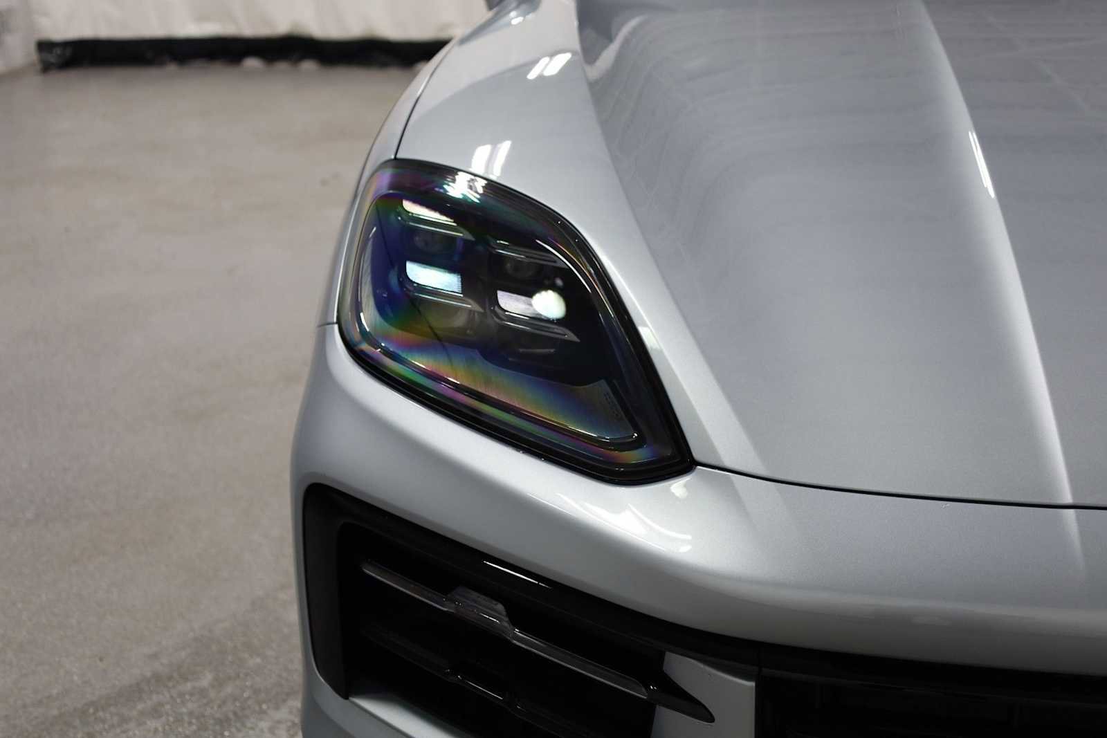 New 2026 Porsche Cayenne Coupe AWD/4WD image 15