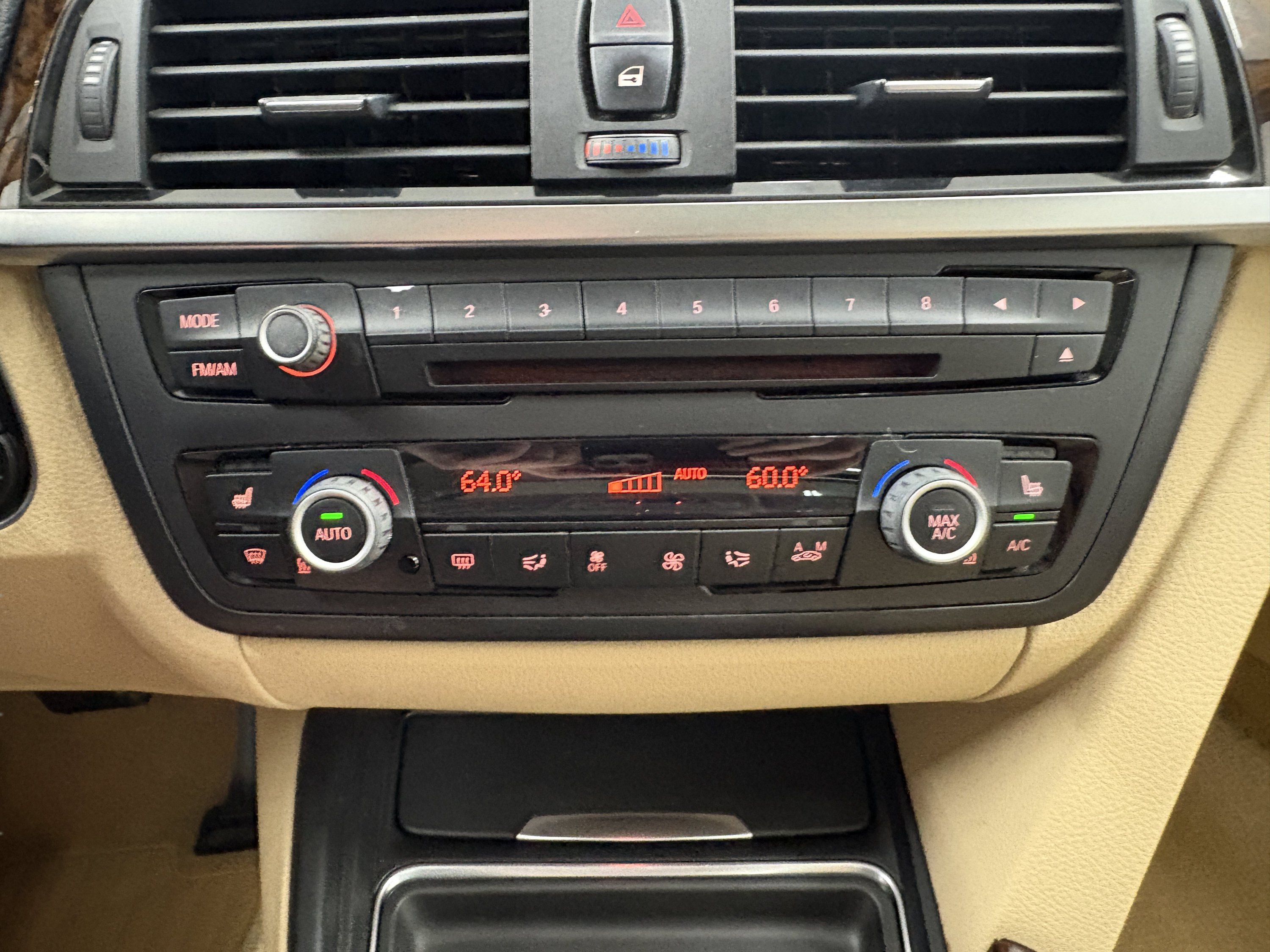 Used 2014 BMW 328i xDrive Wagon AWD/4WD image 15