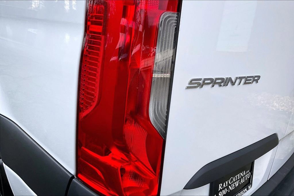 Used 2025 Mercedes-Benz Sprinter 2500 image 25