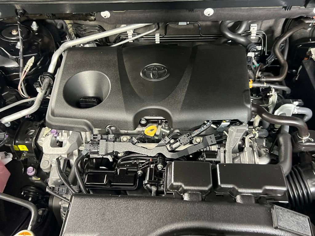 Used 2021 Toyota RAV4 Limited image 32