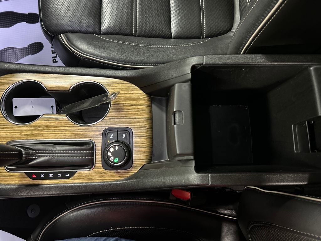 Used 2017 GMC Acadia Denali w/ Technology Package image 19