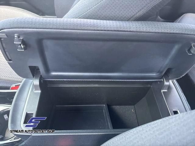 Used 2022 Toyota Prius Prime LE FWD image 37