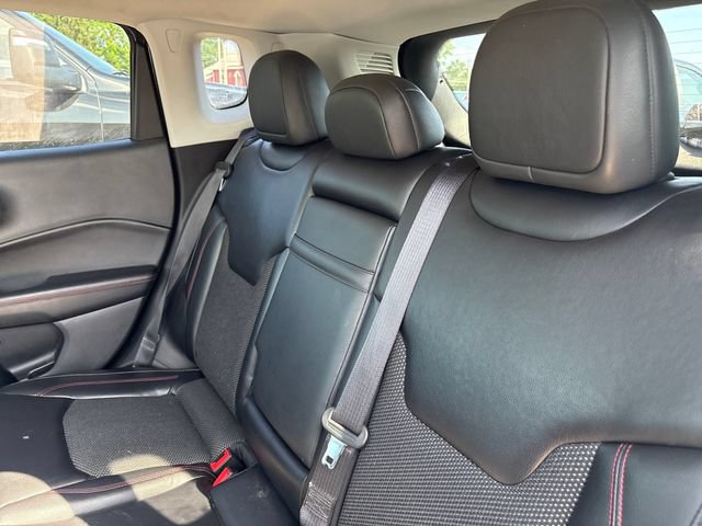 Used 2017 Jeep Compass Trailhawk AWD/4WD image 10