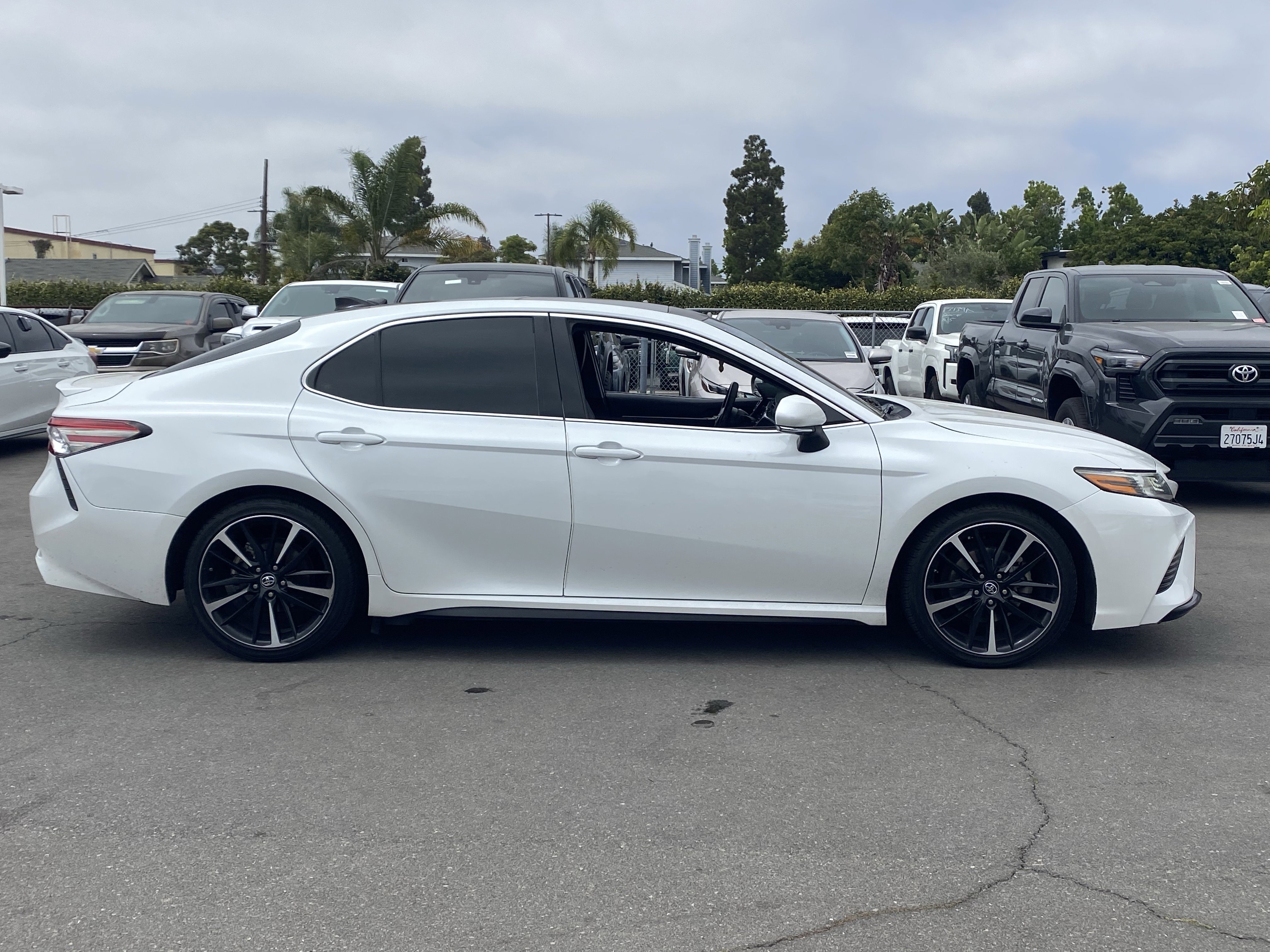 Used 2018 Toyota Camry XSE w/ Audio Package FWD image 2