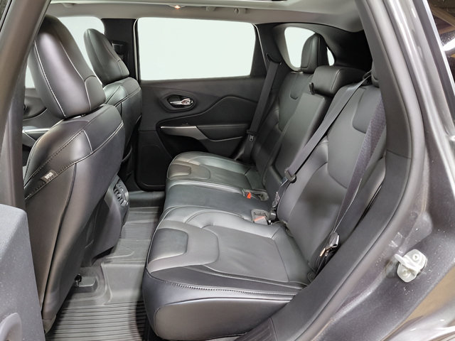 Used 2022 Jeep Cherokee Limited AWD/4WD image 42