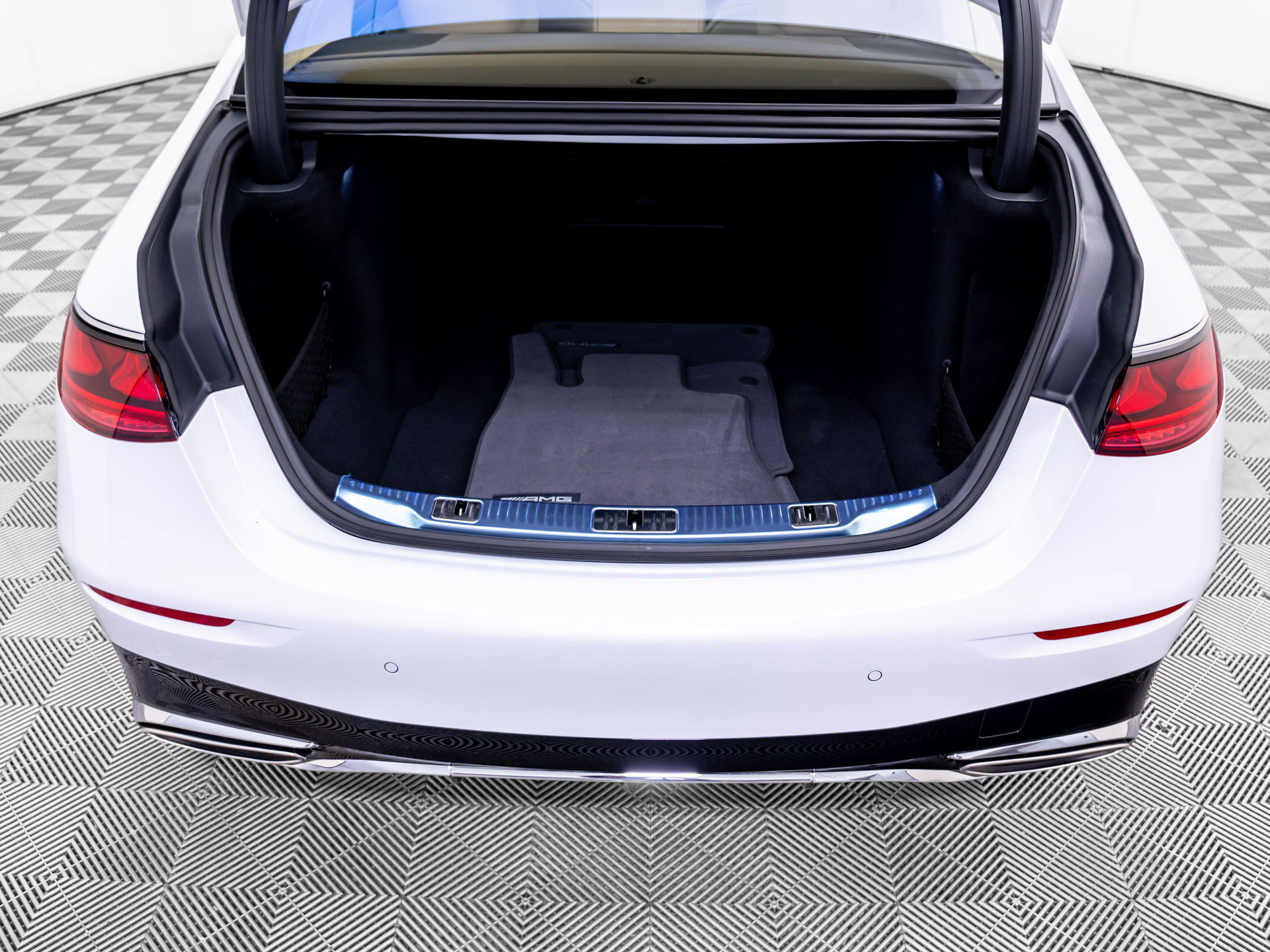 New 2027 Mercedes-Benz S 580 4MATIC Sedan image 35