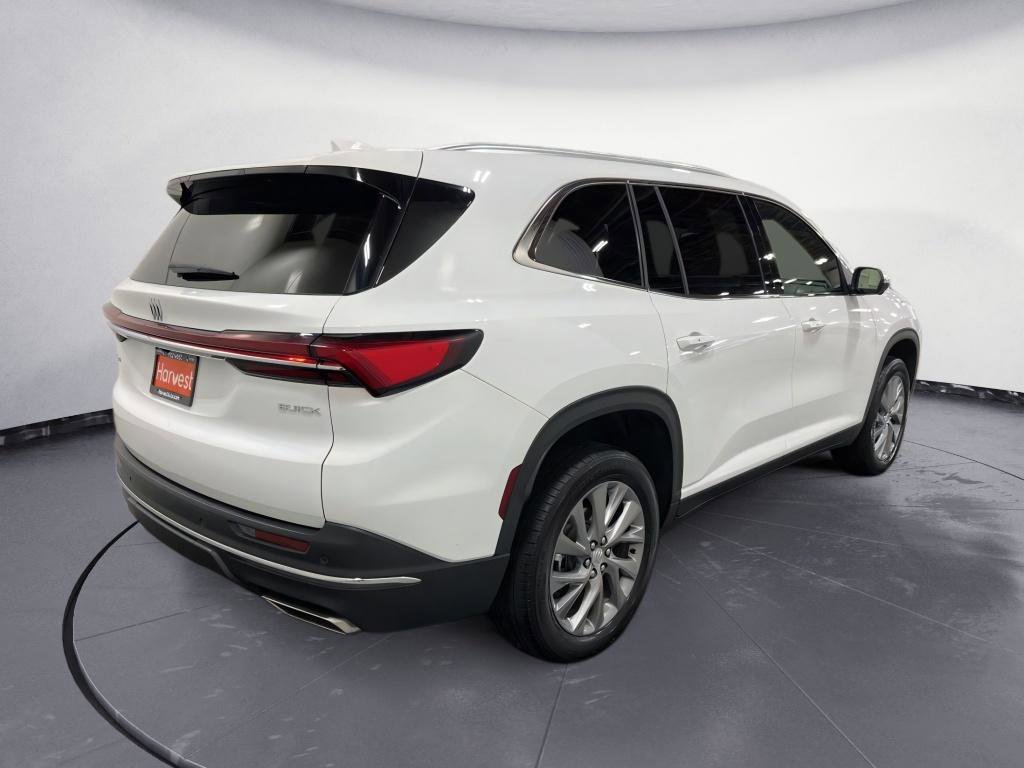 Used 2025 Buick Enclave Preferred AWD/4WD image 8