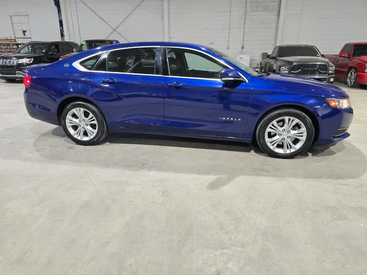 Used 2014 Chevrolet Impala LT w/ Convenience Package image 18