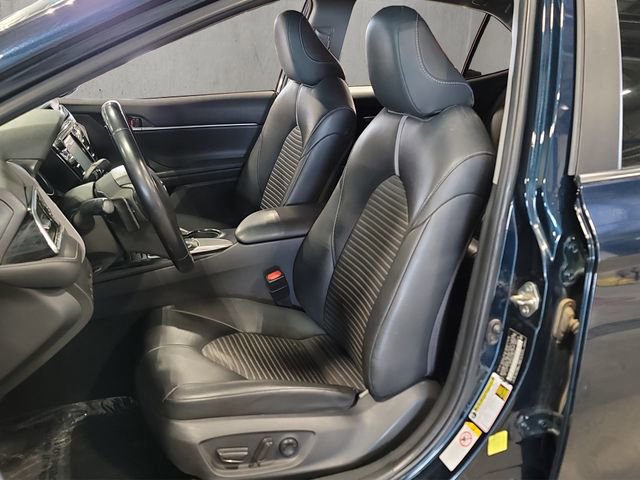 Used 2018 Toyota Camry SE FWD image 10
