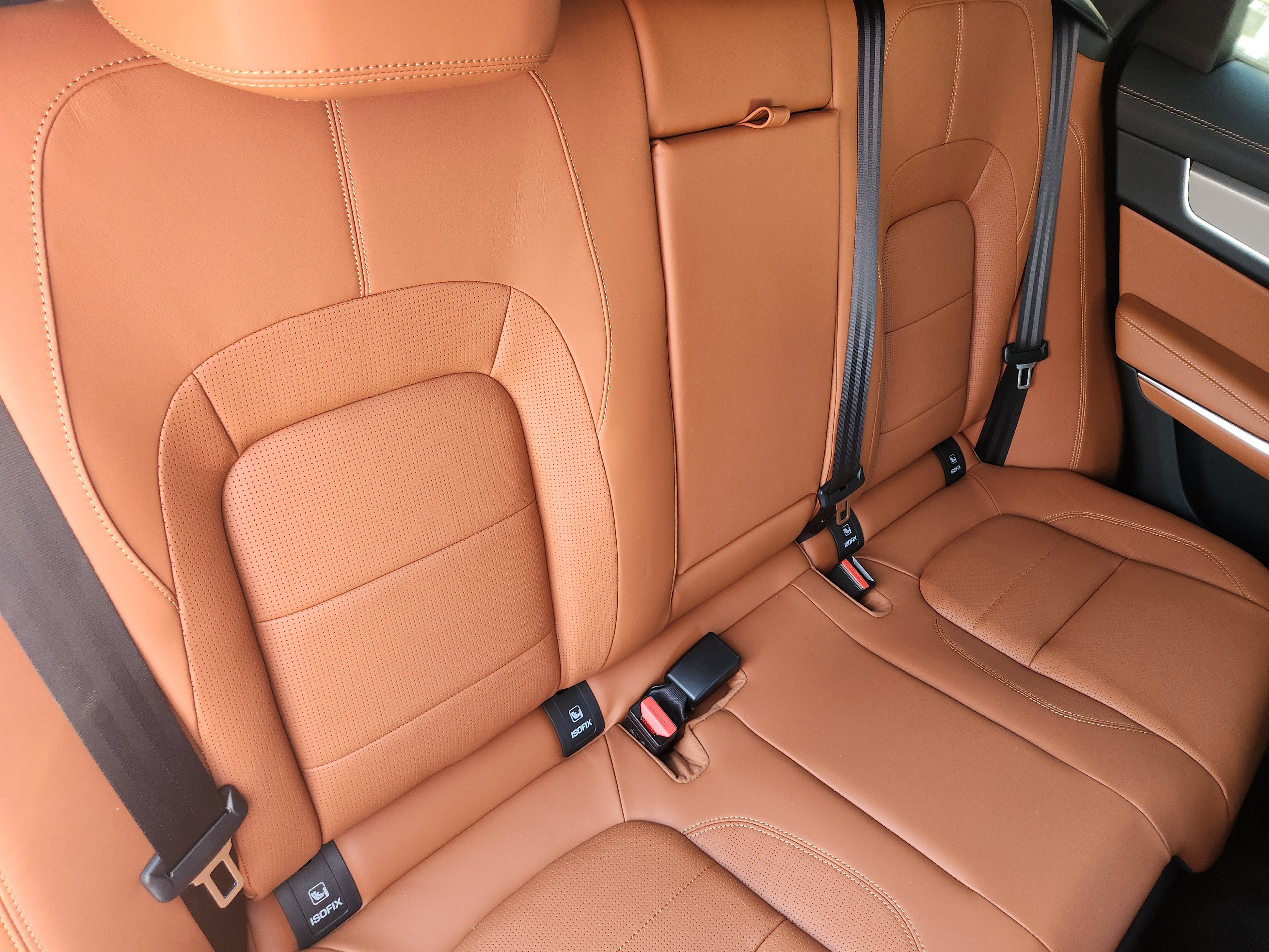 New 2026 Jaguar F-PACE R-Dynamic S image 23