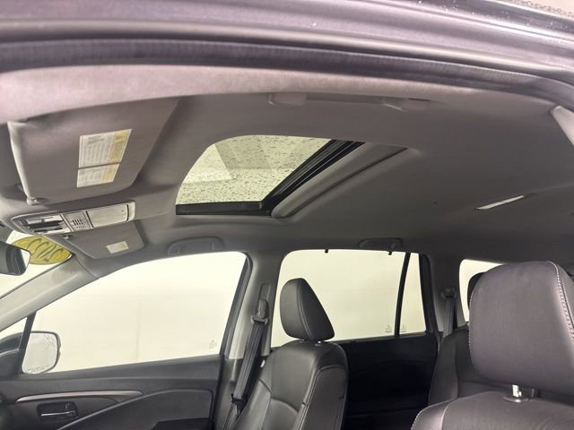Used 2022 Honda Pilot Special Edition image 32