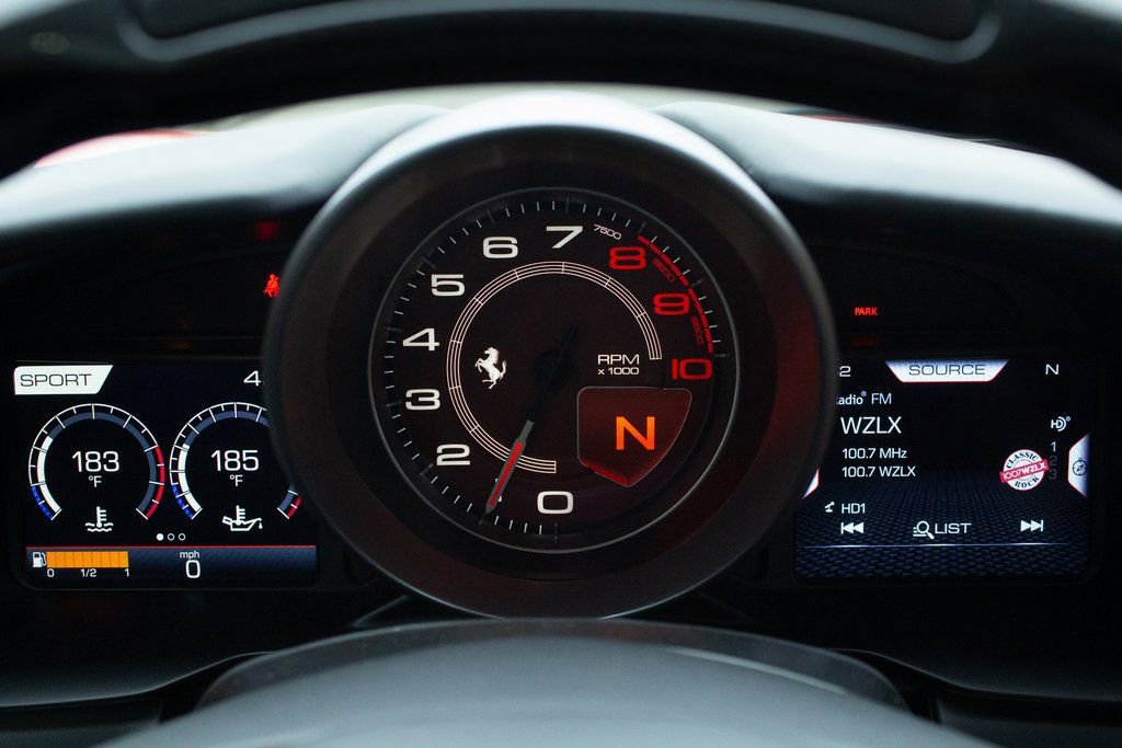 Used 2020 Ferrari F8 Tributo image 17