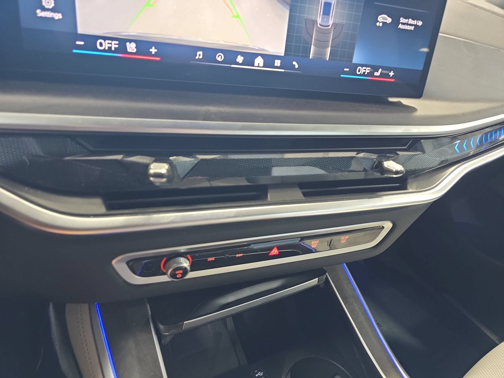 Used 2025 BMW X5 xDrive40i AWD/4WD image 24